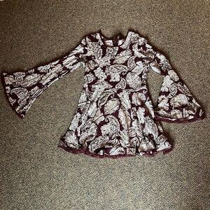 Long sleeve paisley print dress